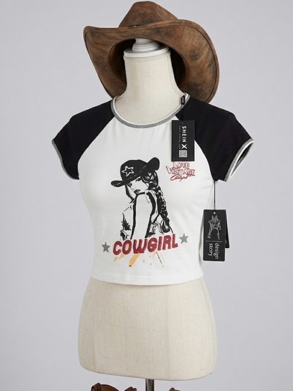 SHEIN White & Black Cowgirl Graphic Crop Tee